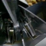 Empaquetadora de pesaje automático vertical del mejor precio que sella las patatas fritas